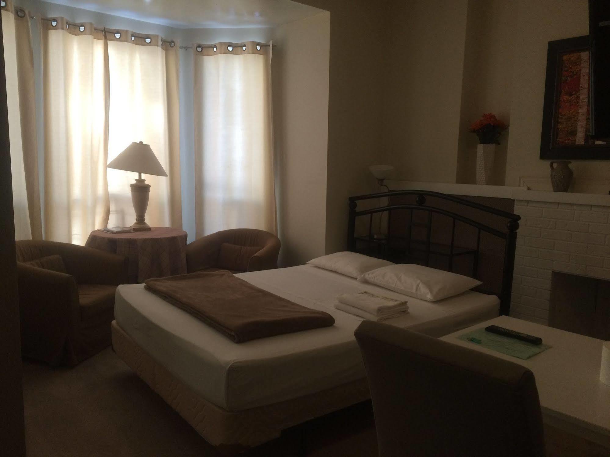 Adas Guesthouse Toronto Dış mekan fotoğraf